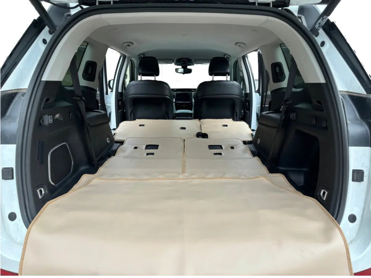 Rivian Cargo Liner for Dogs Ruff Rugs